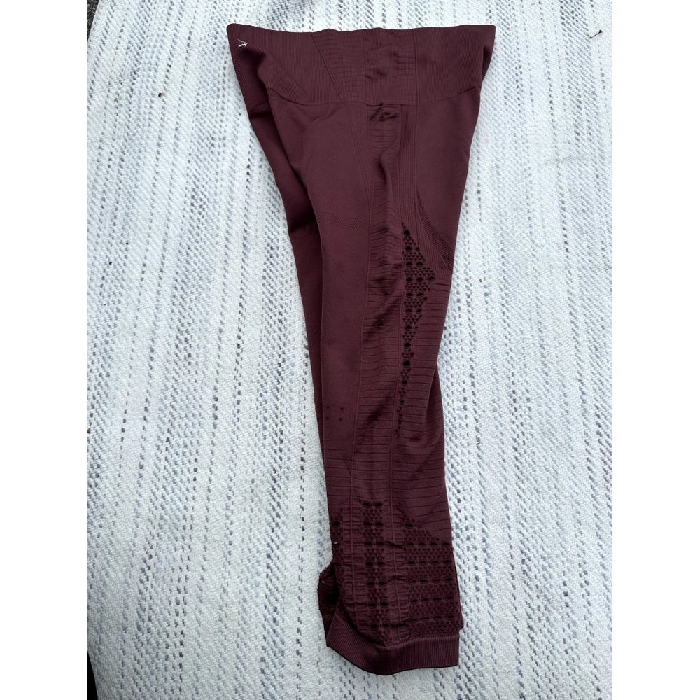 Gymshark Leggings Small Red Energy Crop Eyelet detail Laser Cut Maroon Womens - Picture 10 of 12